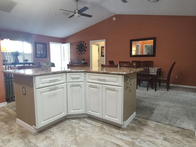Building Photo - Furnish Single Family Home in The Villages
