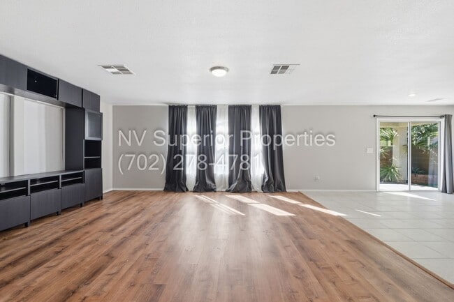 Building Photo - NW North Las Vegas!! Single Story!! No Carpet!! Low Maintenance Desert landscape front and back!!