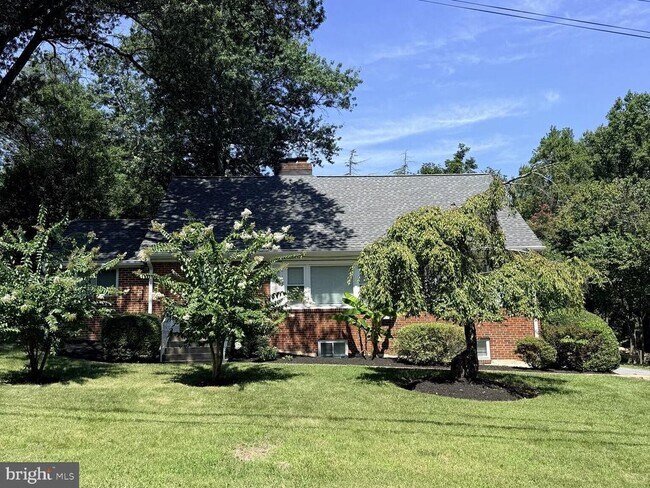 Building Photo - 11308 Cedar Ln