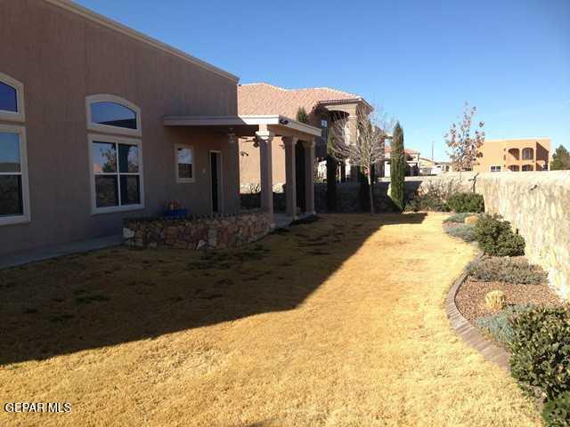 Building Photo - 1031 Los Moros Dr