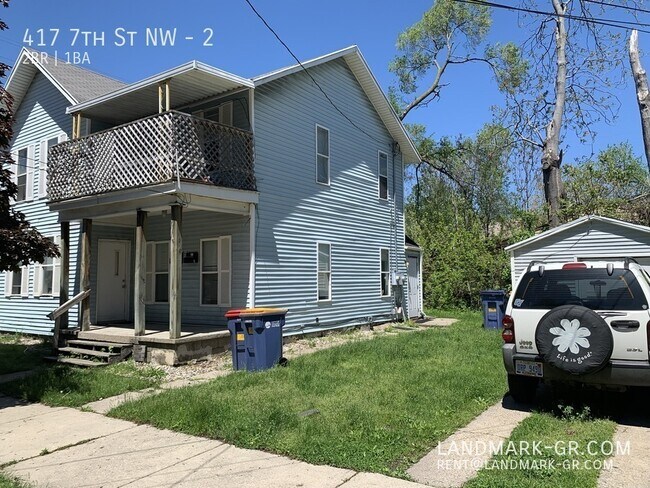 Building Photo - 417 7th St NW