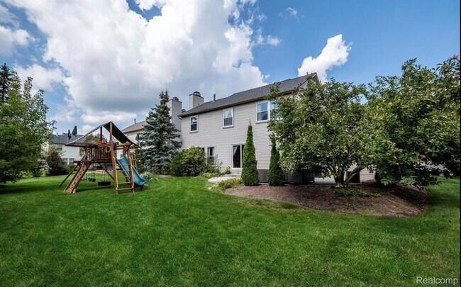 Building Photo - 1760 Dogwood Trail