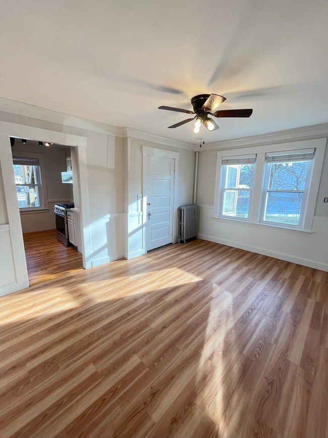 Dining Room - 14 Schley St