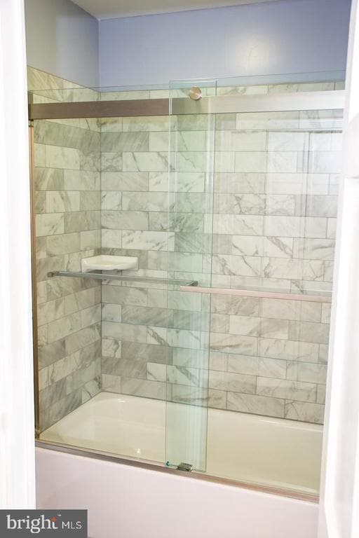 Building Photo - 8 E Henrietta St