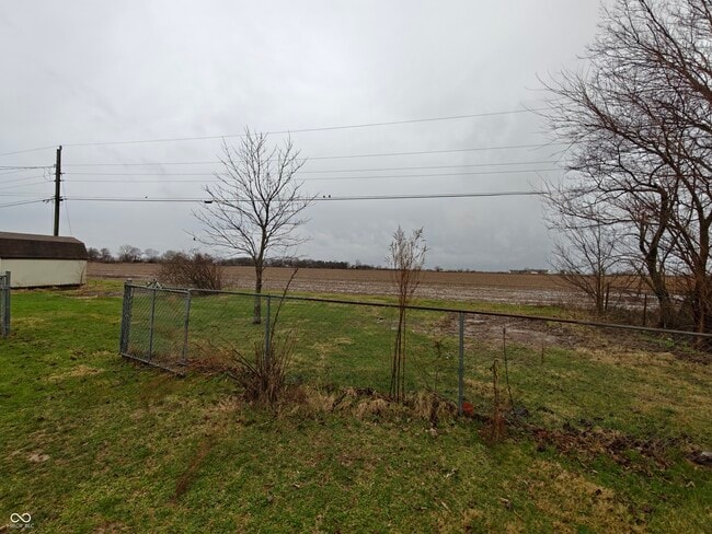 Building Photo - 2183 S Fairview Dr