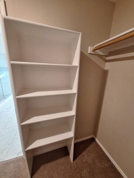 Building Photo - 217 Corsica Dr