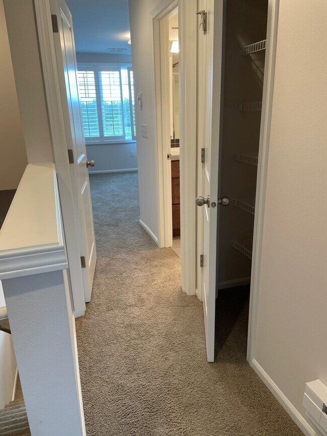 Building Photo - 3507 30th Dr