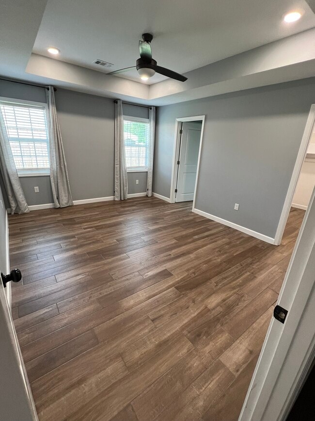 Building Photo - 701 Troy Cove