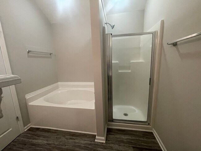 Building Photo - Come take a look at the gorgeous newly renovated 4 bedroom, 2.5 bath, 2 car garage home located i...