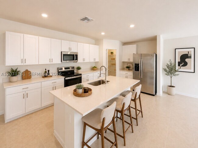 Building Photo - 17293 Cantu Ct