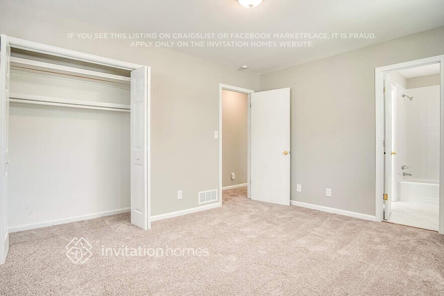 Building Photo - 2813 Rainbow Forest Dr