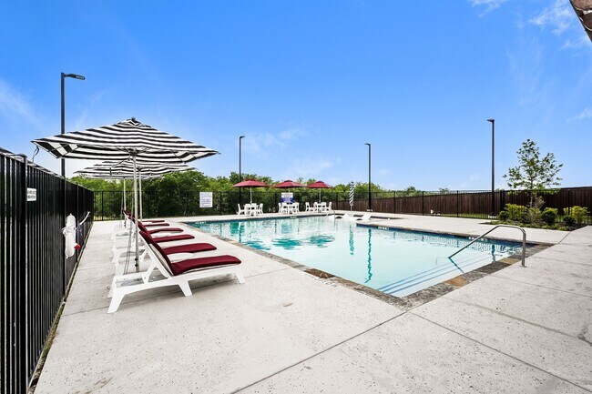 Building Photo - 2756 Mistwood Dr