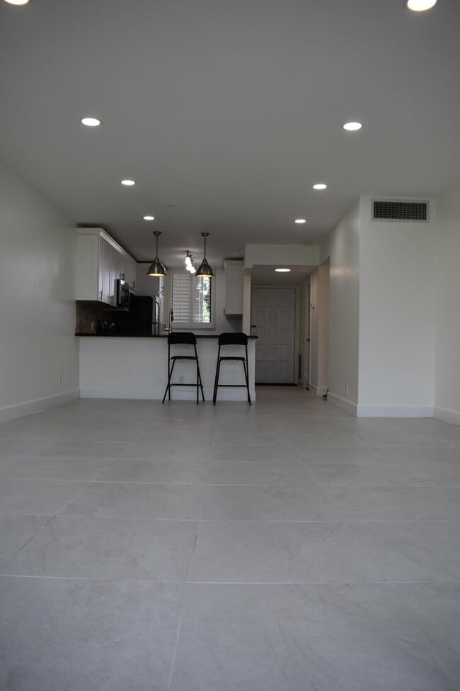 Building Photo - 4381 Trevi Ct