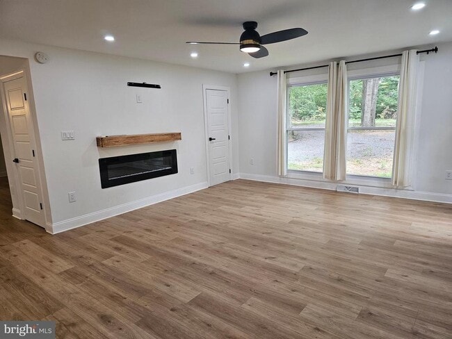 Building Photo - 133 Meadows Rd