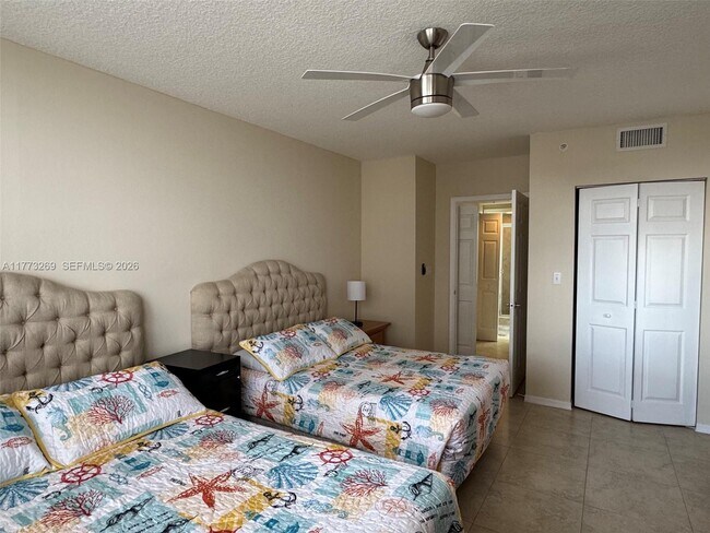 Building Photo - 2080 S Ocean Dr