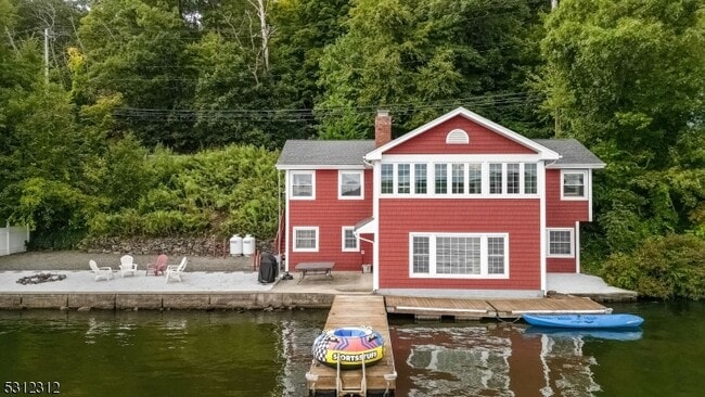 Building Photo - 206 Lakeside Rd