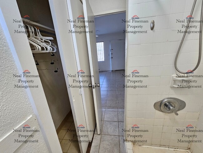 Building Photo - Studio/1 Bathroom Condo. 1 Assigned parking.