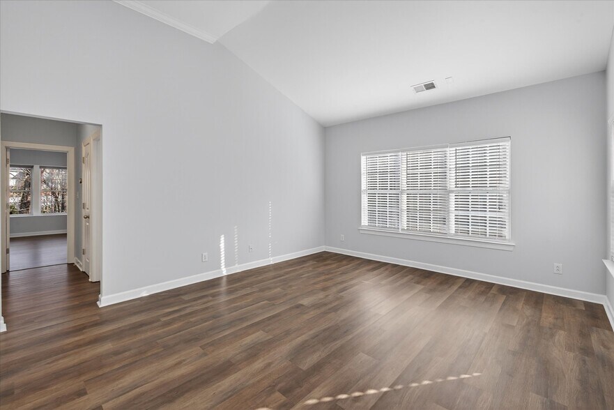 Building Photo - 15208 Loire Valley St