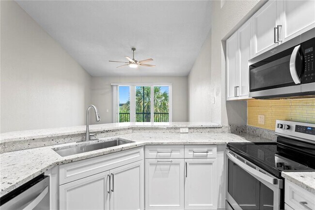 Building Photo - 943 Normandy Trace Rd