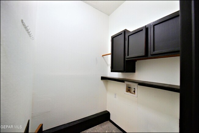 Building Photo - 7249 Imperial Ridge Dr