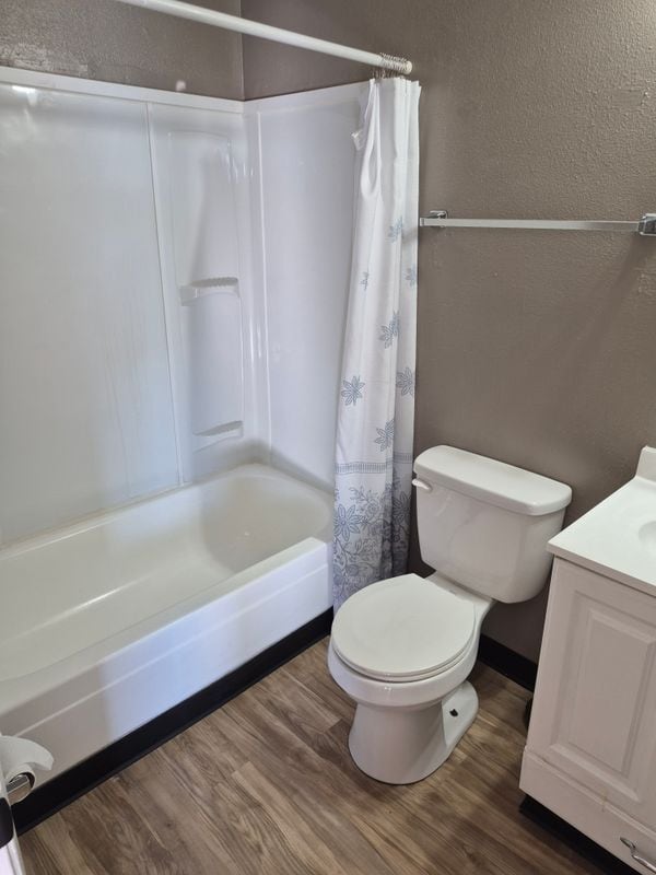 Building Photo - 4601 Carlisle Blvd NE