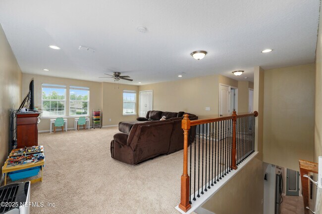 Building Photo - 274 Colorado Springs Way