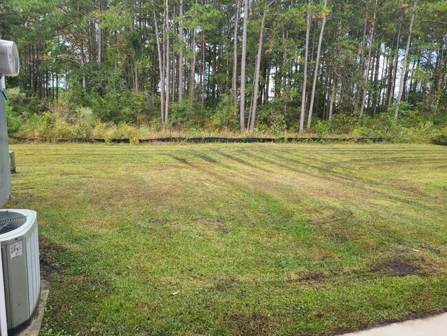 Building Photo - 2 bedroom, 2.5 bath unfurnished townhouse in Holly Ridge - Beacon Woods Community