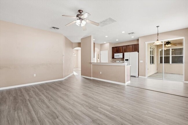 Building Photo - 3817 Blue Dasher Dr