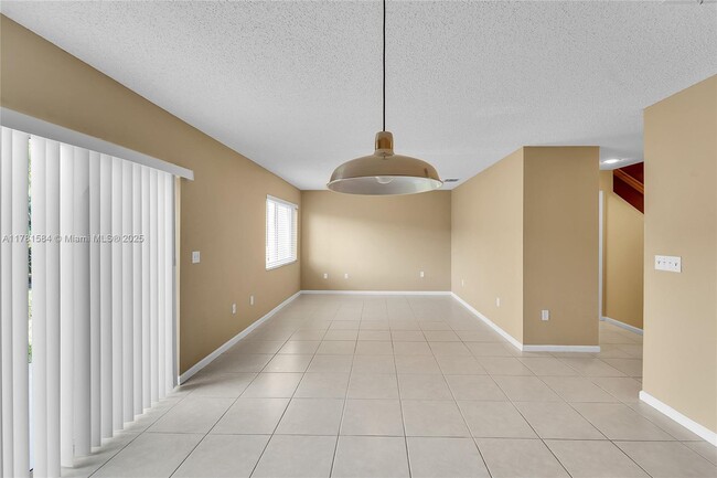 Building Photo - 9840 NW 19th Pl
