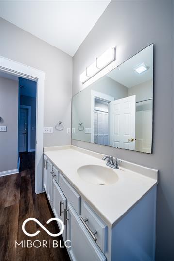 Building Photo - 234 E 9th St