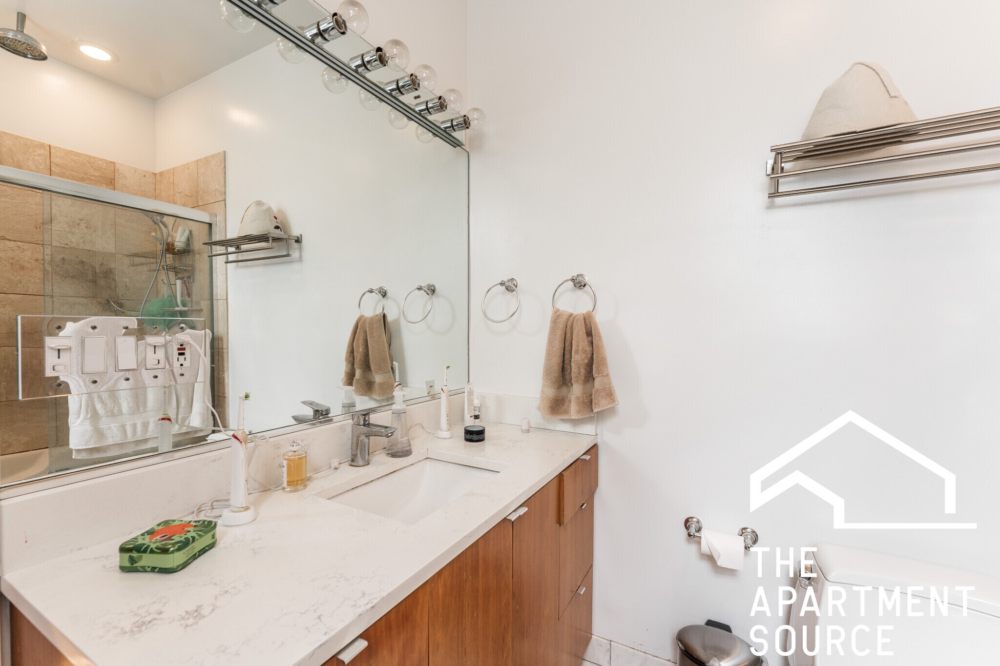 Building Photo - 1407 N Wicker Park Ave