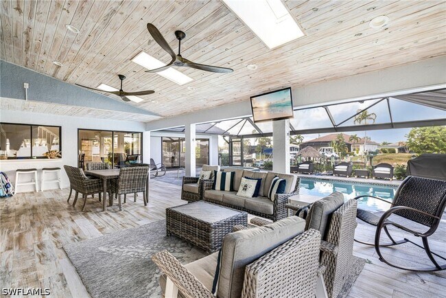 Building Photo - 1911 SE 32nd Terrace