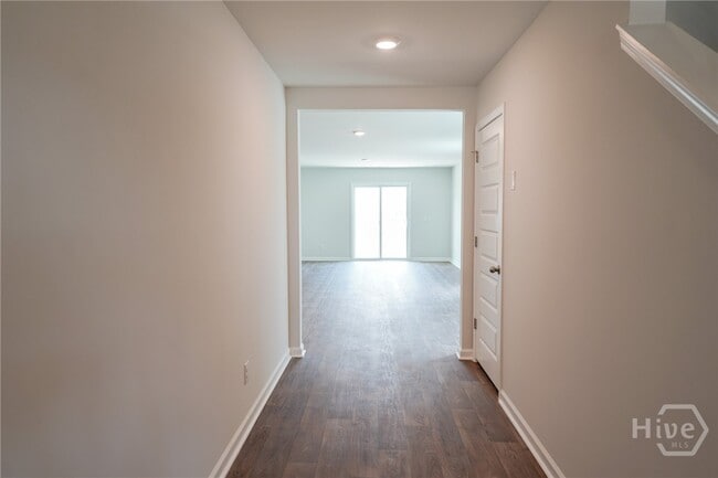 Building Photo - 139 Painted Lady Lp