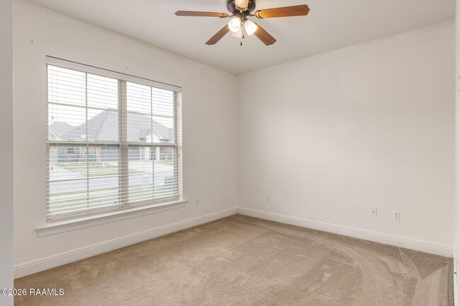 Building Photo - 225 Woodhaven Rd