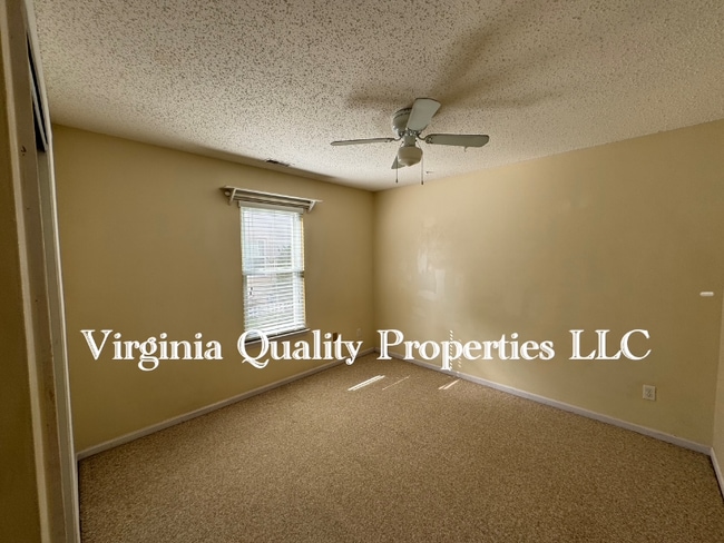 Building Photo - 5524 Glenville Cir