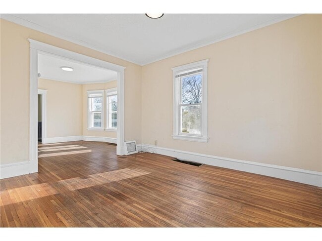 Building Photo - 2222 N Girard Ave