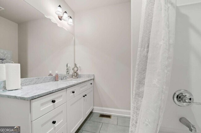 Building Photo - 85 Allspice Dr