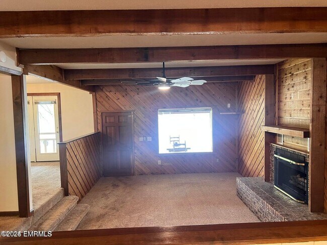 Building Photo - 5254 Rainbow Pkwy
