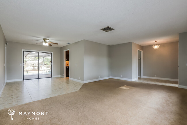 Building Photo - Spacious 3 Bedroom Home with Enclosed Pool