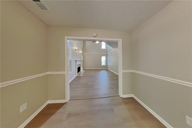 Building Photo - 3366 English Oaks Dr NW
