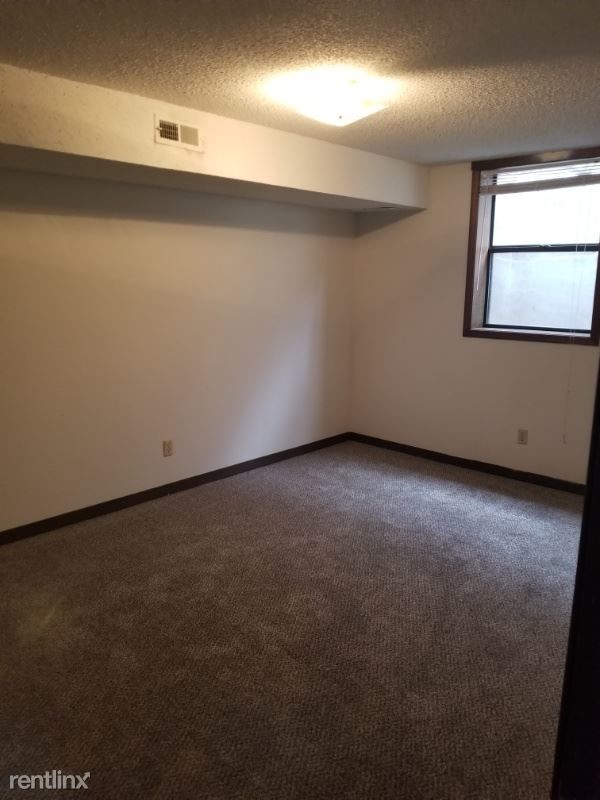 Building Photo - 3 br, 2 bath Townhome - 3139 BUNKERHILL