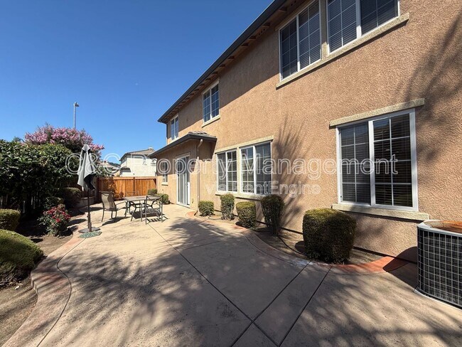 Building Photo - 1180 Pueblo Ct