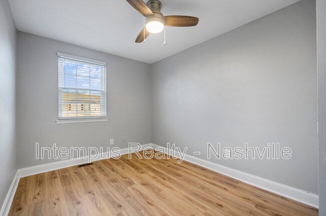 Building Photo - 1301 Neelys Bend Rd