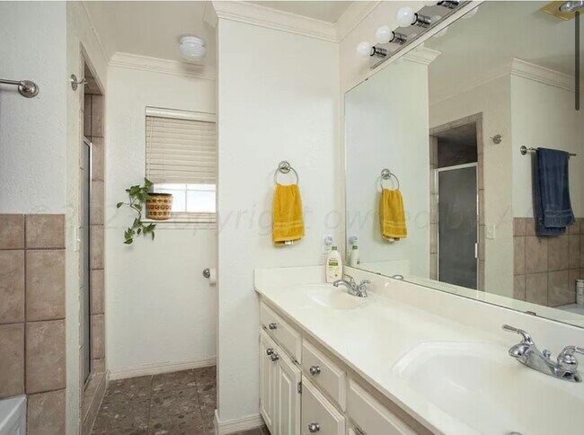 Building Photo - 8201 Prosper Dr