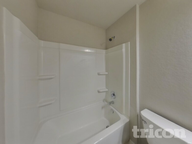 Building Photo - 8902 Lamus Wheel