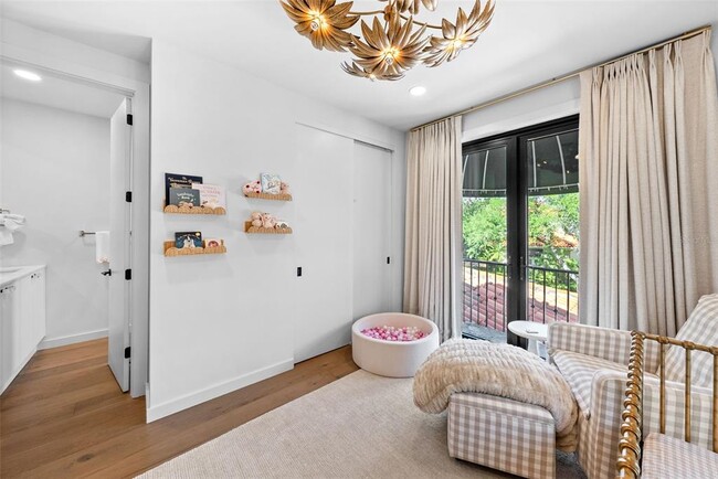 Building Photo - 1123 Abbeys Way