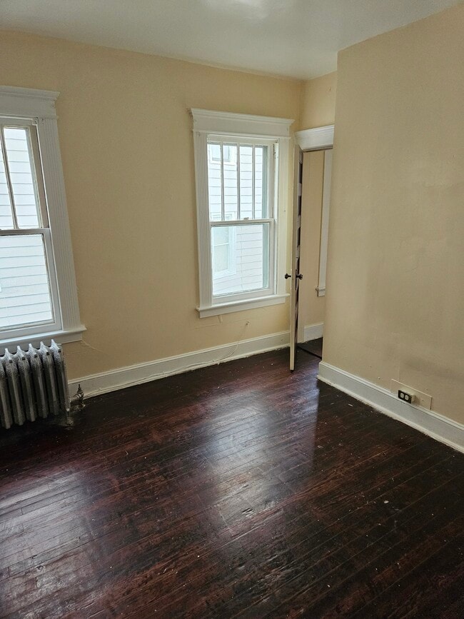 Building Photo - 54 Wildwood Ave