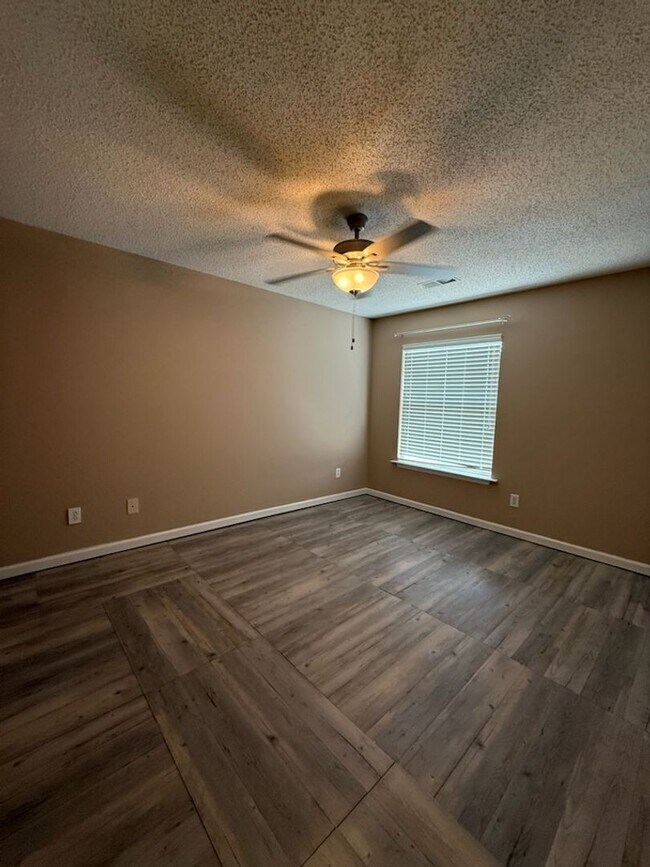 Building Photo - Check this beauiful Home for Rent **$200 off July's rent**
