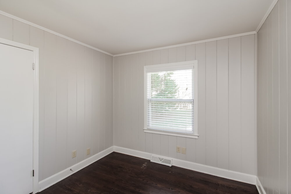 Building Photo - 2836 Parkmont Dr