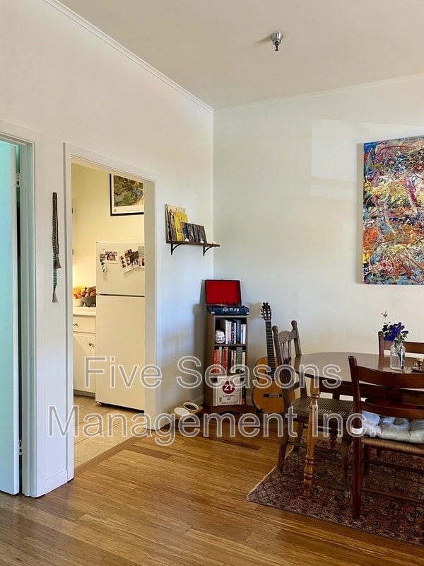 Building Photo - 194 North St